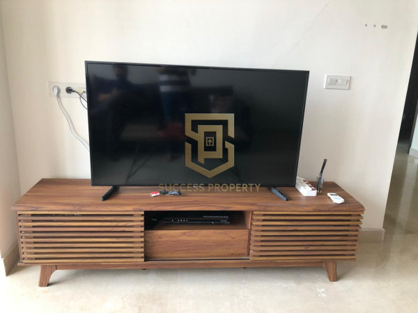 Four Winds Low Floor