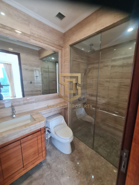 District 8 Tower Infinity High Floor