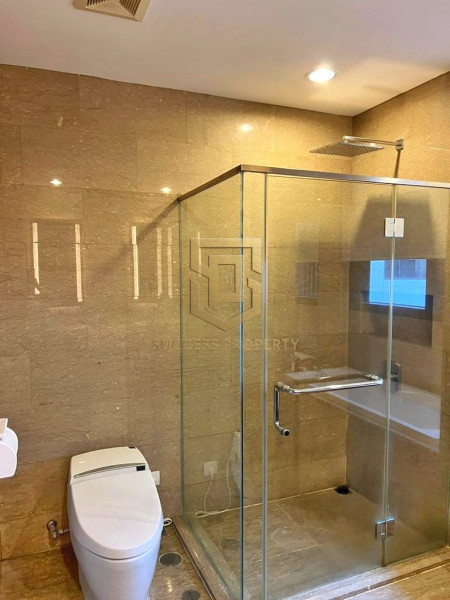 DIJUAL - 1Park Avenue King Tower High Floor - Jakarta Selatan - DKI Jakarta