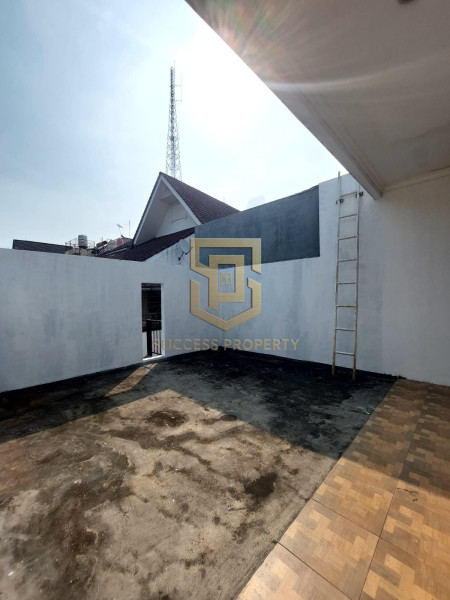 Rumah Mewah di Cilandak Timur