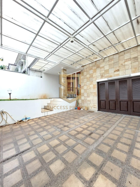 Rumah Mewah di Cilandak Timur