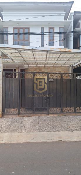 Rumah Mewah di Cilandak Timur
