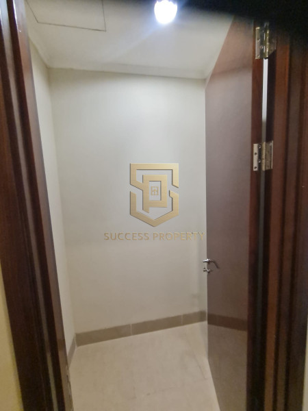 District 8 Tower Infinity High Floor