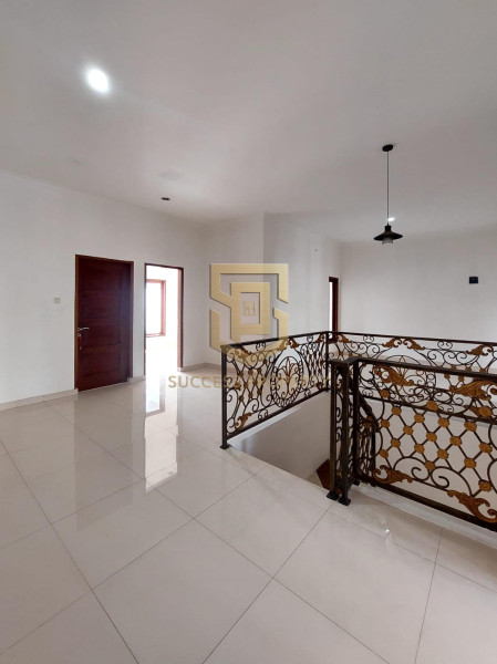 Rumah Mewah di Cilandak Timur