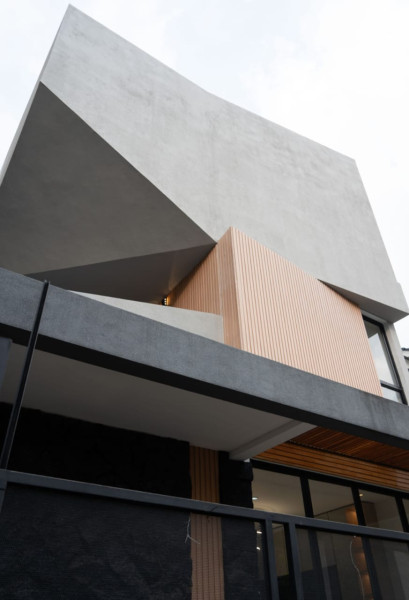 DIJUAL - Rumah Ultra-Exclusive Brand New Luxury Smart Home - Tangerang Selatan - Banten