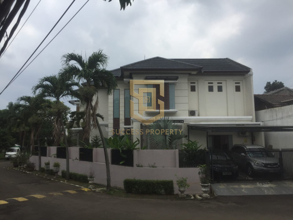 DIJUAL - Mandar Sektor 3 Bintaro Tangerang Selatan Landhouse - Tangerang Selatan - Banten